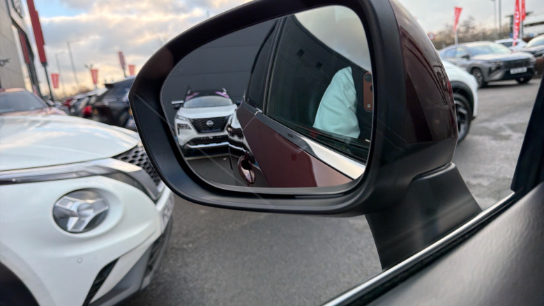 Nissan Qashqai 1.3 DiG-T MH Tekna 5dr Petrol Hatchback